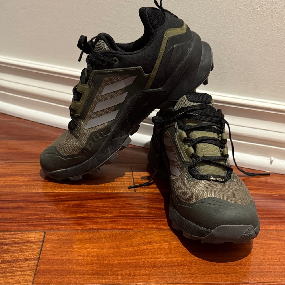 Adidas Men's Black and Green Athletic Shoes